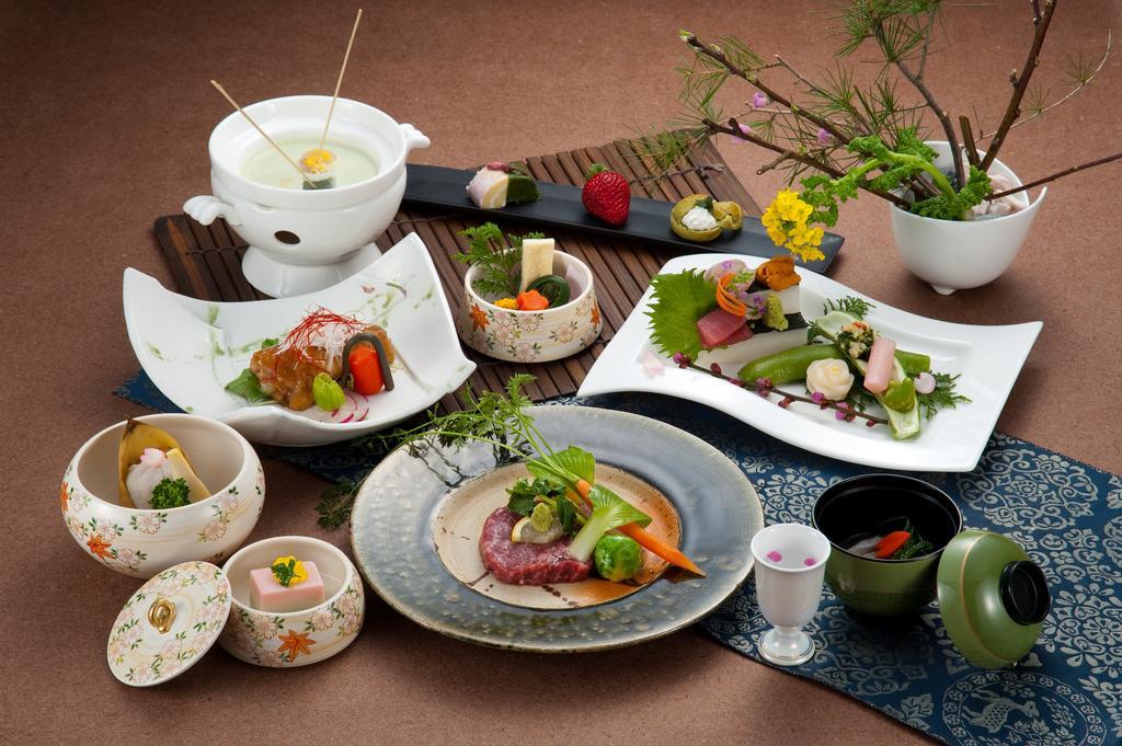 Hotel Kounkaku Nihonmatsu Esterno foto